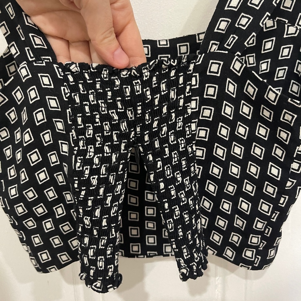 Reformation Black and White Crop Top - Picture 7 of 8